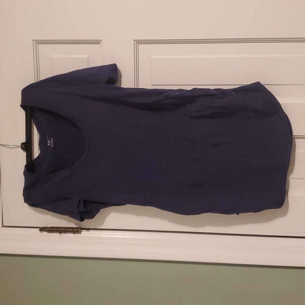 Old Navy Maternity Short Sleeve Shirt